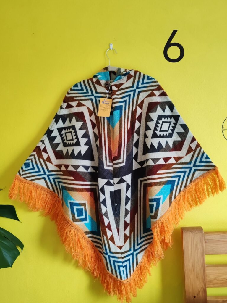 Artisanal Highland Poncho Nº 6